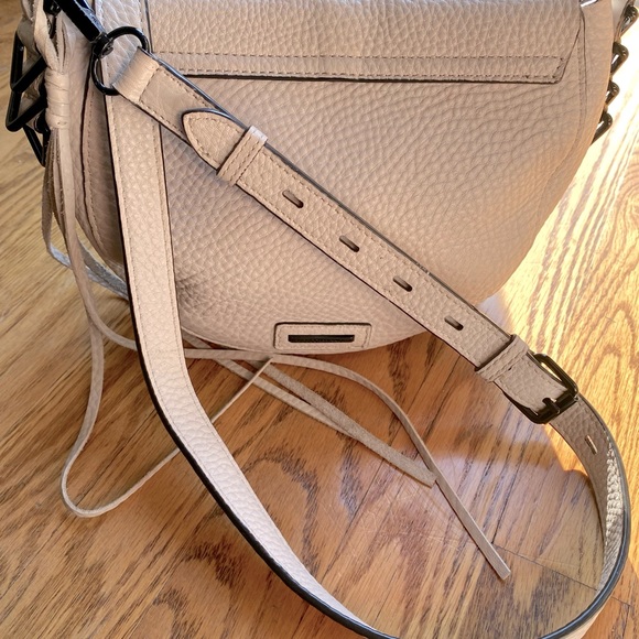 REBECCA MINKOFF. Studded Crossbody grey leather & suede. Outside bag excellent - Picture 4 of 11